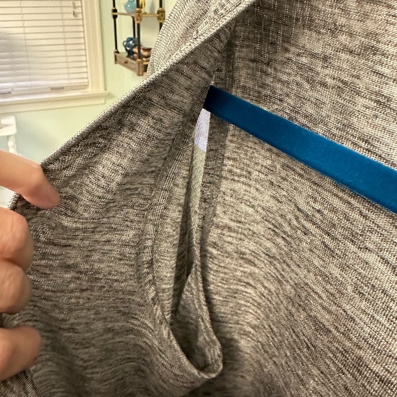 Joseph Ribkoff Gray Overlay Top SZ -12 - Picture 4 of 6